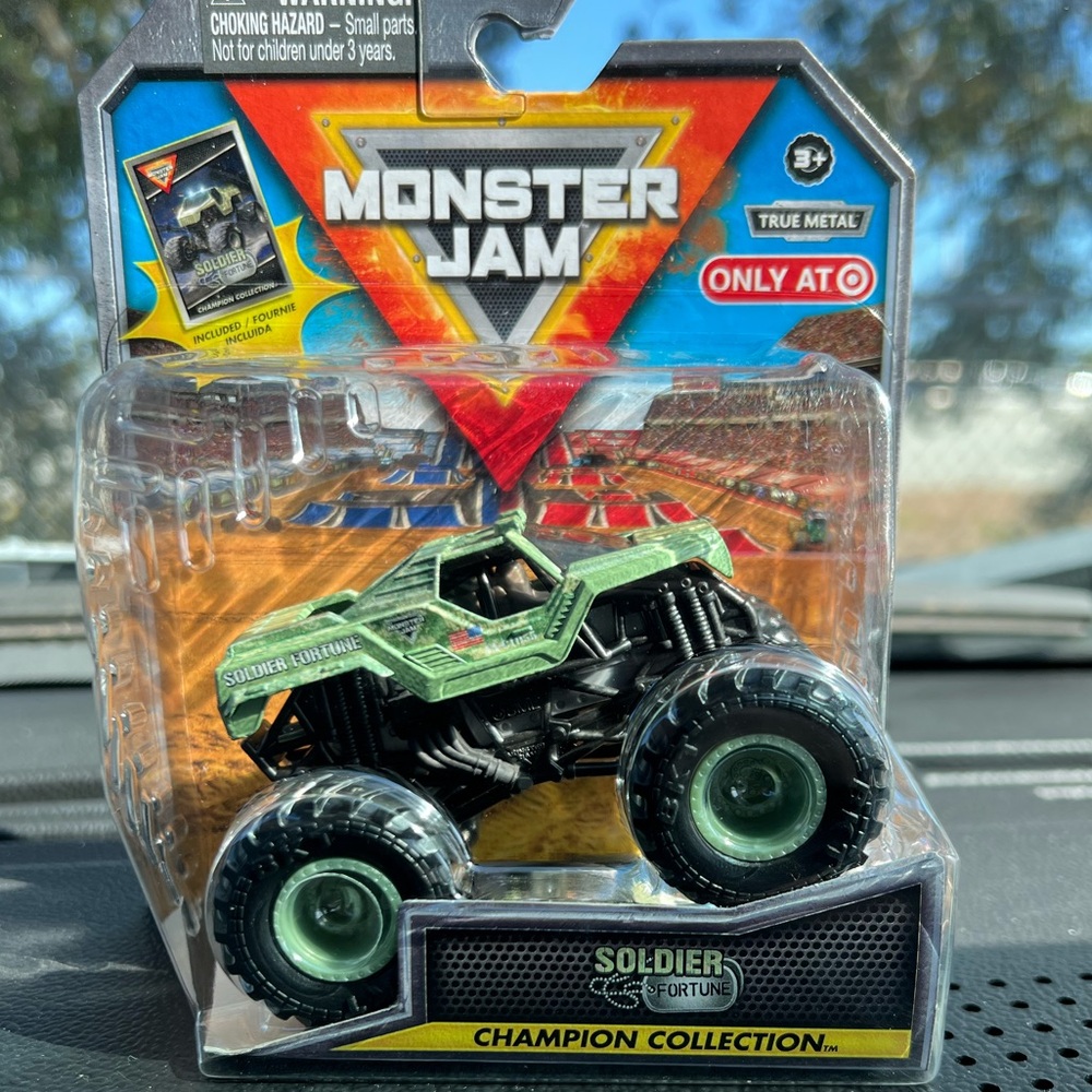 Monster Jam Soldier Fortune Die-Cast Truck - Green